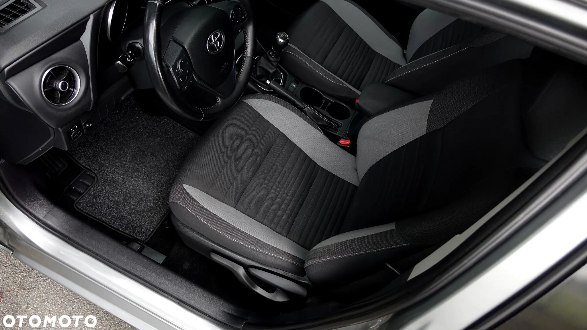 Toyota Auris 1.33 VVT-i Comfort - 5
