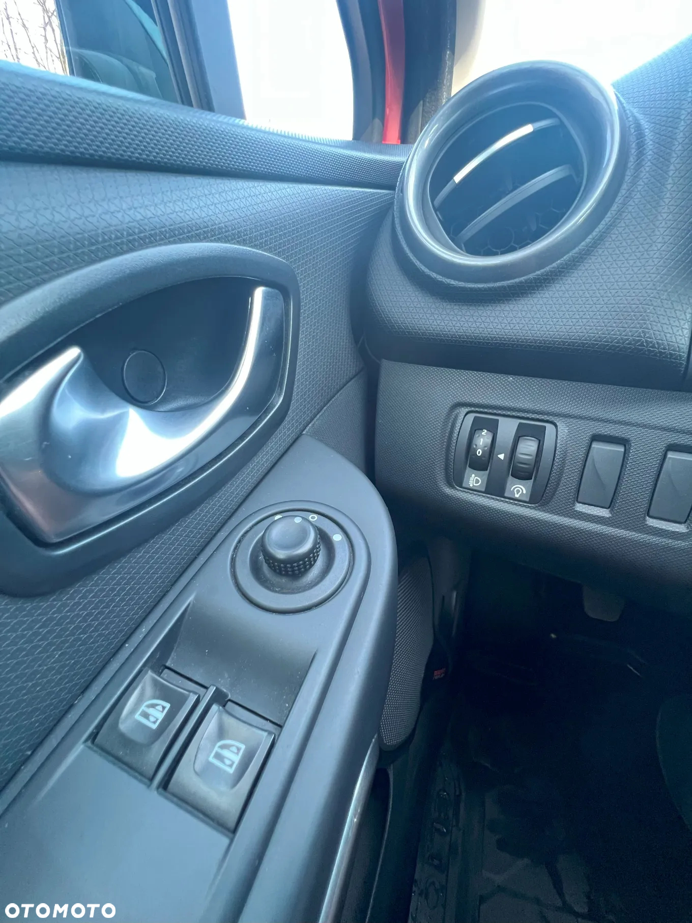 Renault Clio - 11