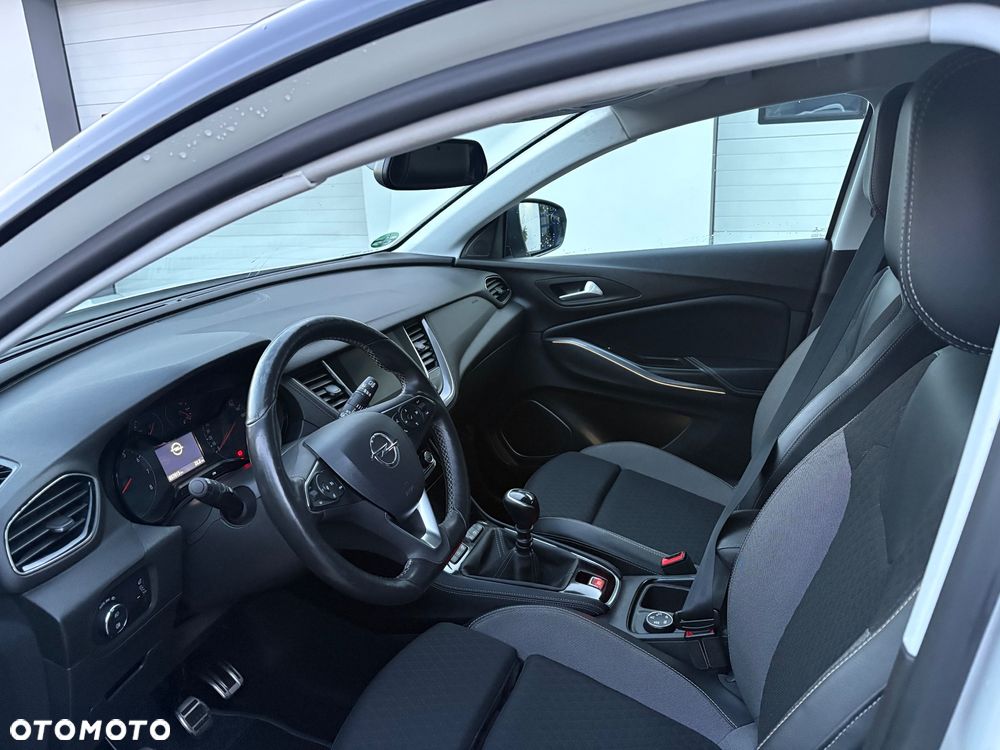 Opel Grandland X 1.2 Start/Stop INNOVATION - 17