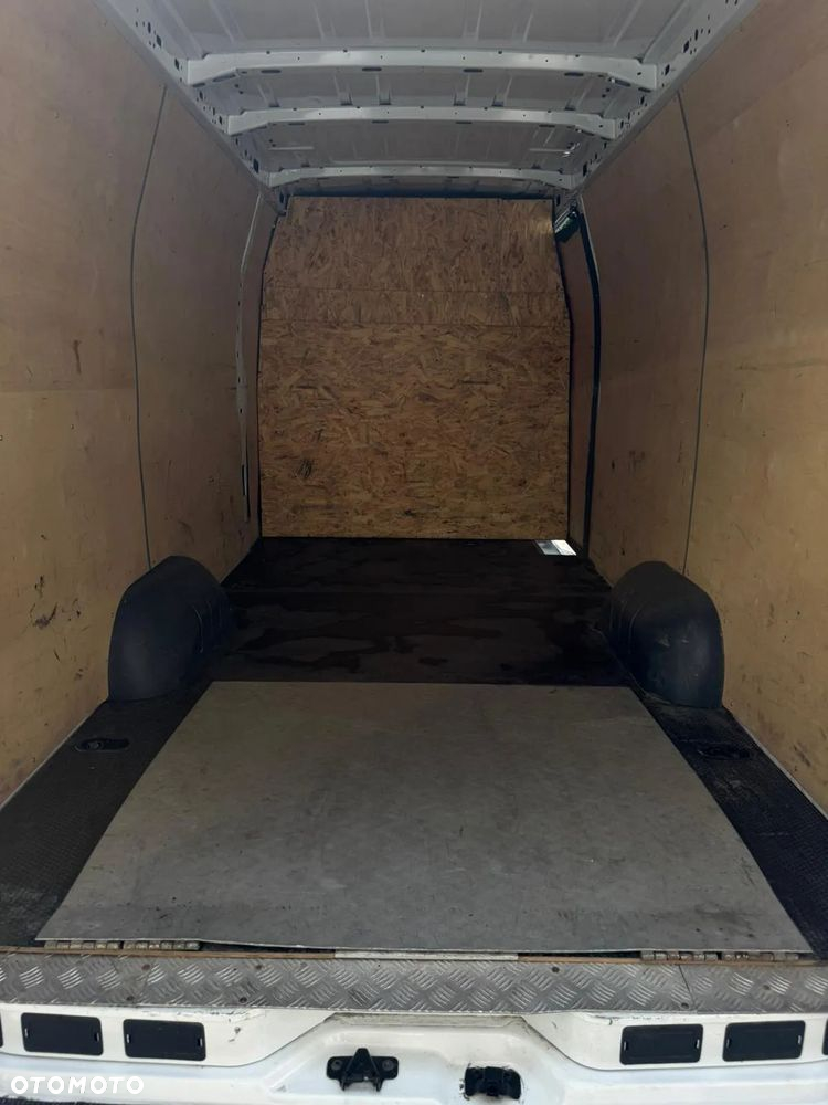 Renault Master - 10