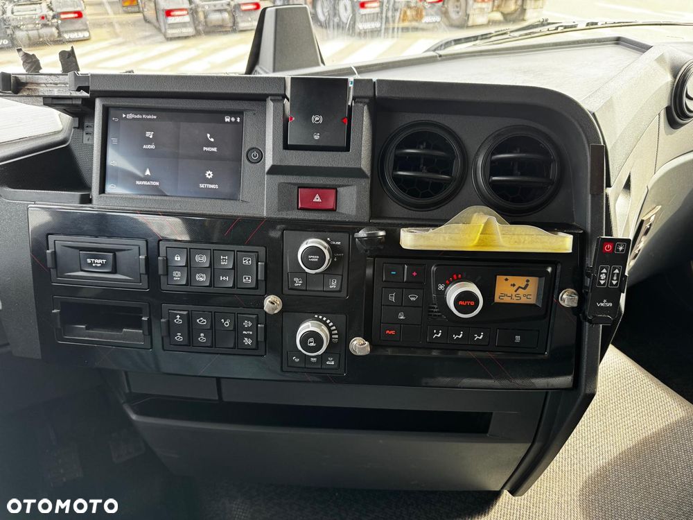Renault T520 ADR Sleeper Cab - 7