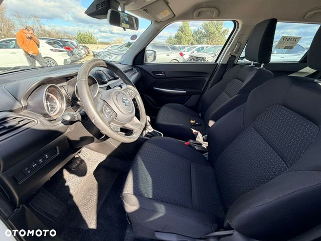 Suzuki Swift 1.2 Dualjet Hybrid CVT Comfort - 20