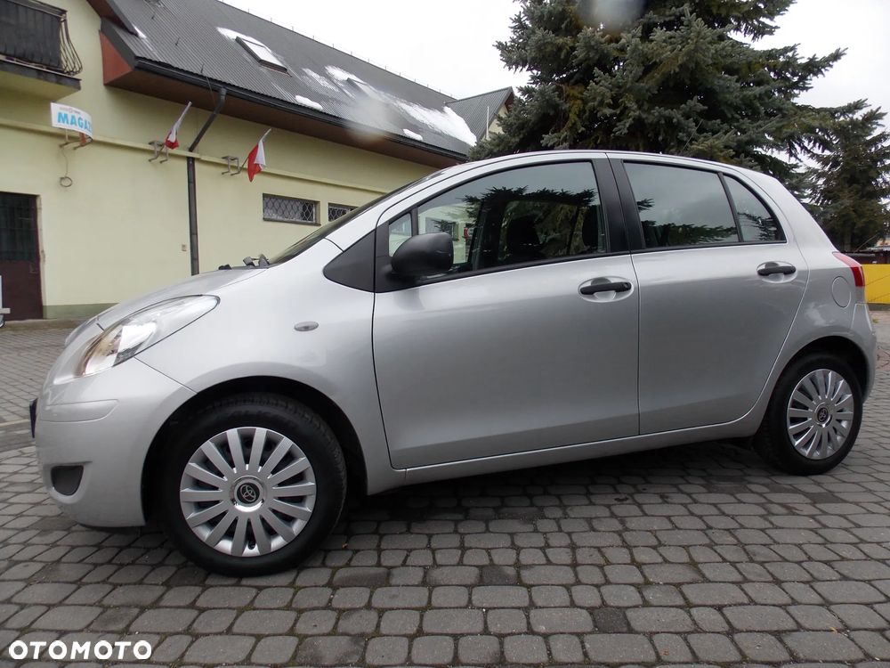 Toyota Yaris 1.0 VVT-i Sol - 2