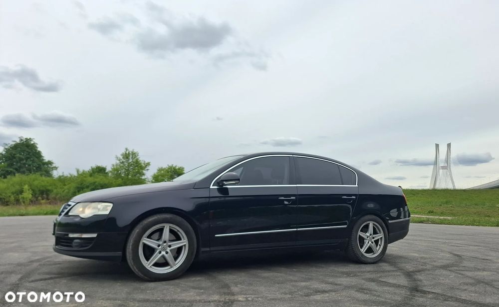 Volkswagen Passat 2.0 TDI Trendline - 1