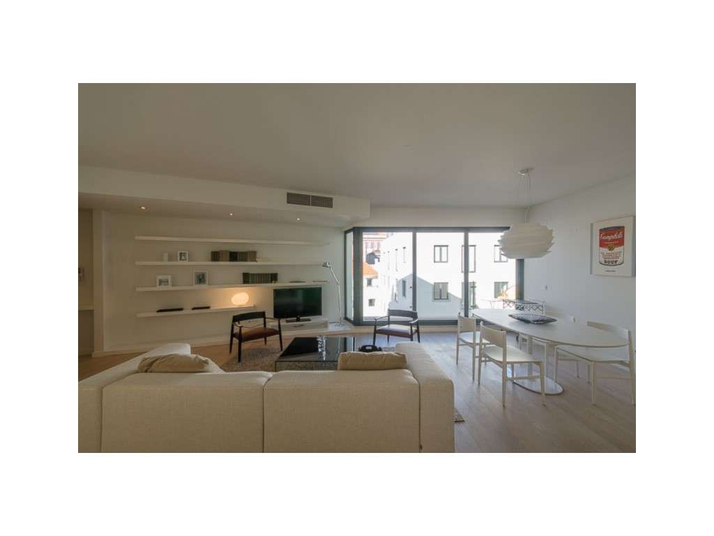 Loft T1, no Chiado com 2 lugares de estacionamento, terraço e arrec... - Grande imagem: 3/23