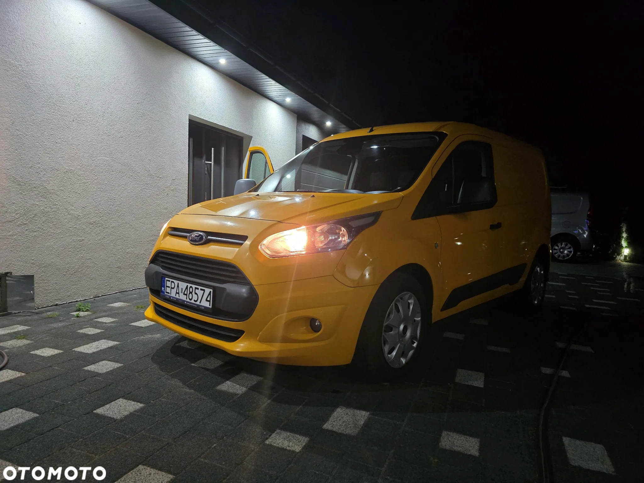 Ford Transit Connect - 2