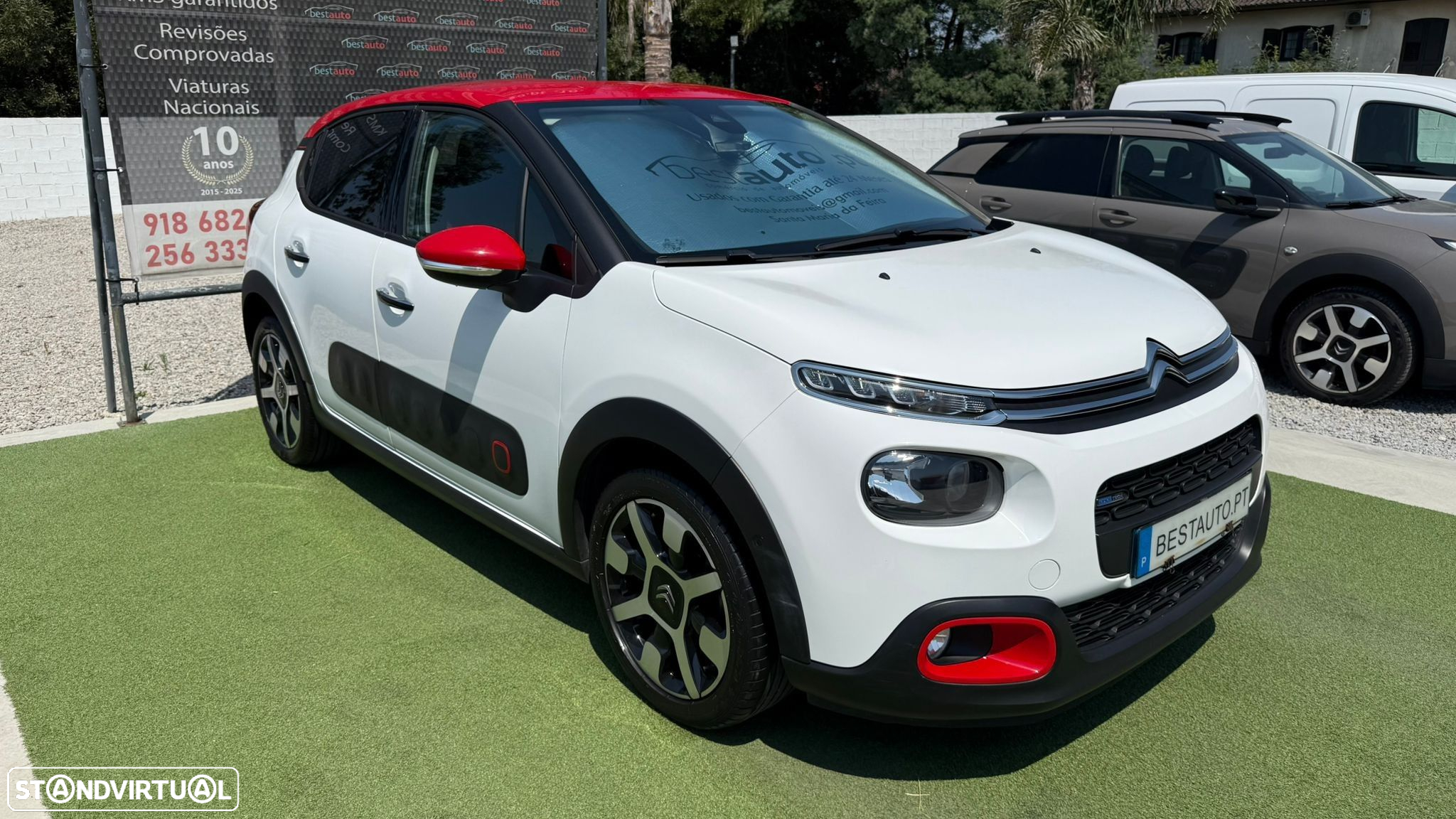 Citroën C3 1.2 PureTech Shine - 3