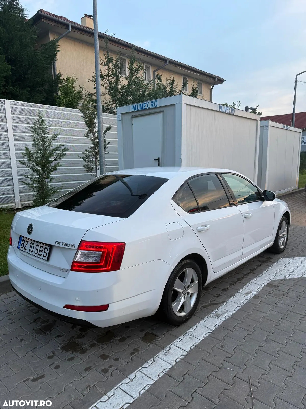 Skoda Octavia 2.0 TDI ELEGANCE - 2