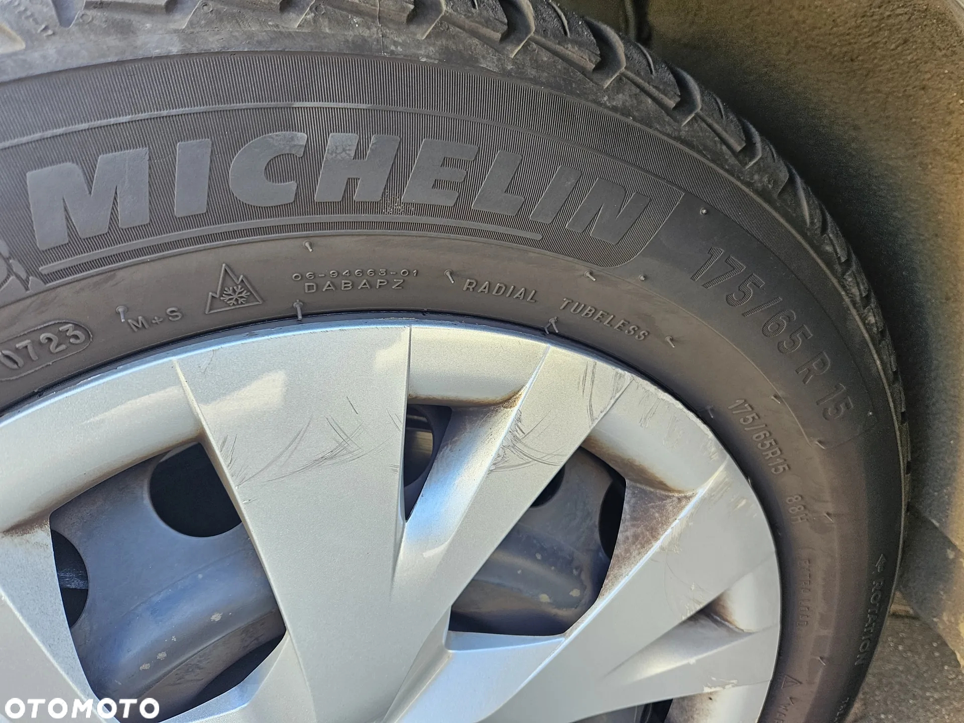 Toyota Yaris 1.5 Premium CVT - 31