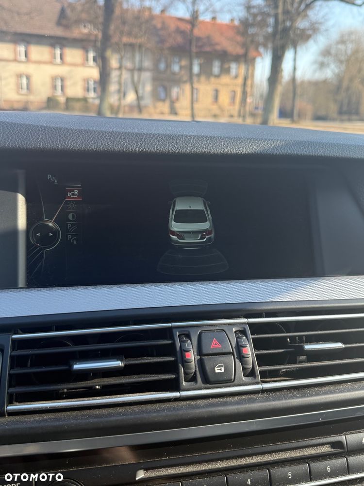 BMW Seria 5 535d xDrive Sport-Aut - 16