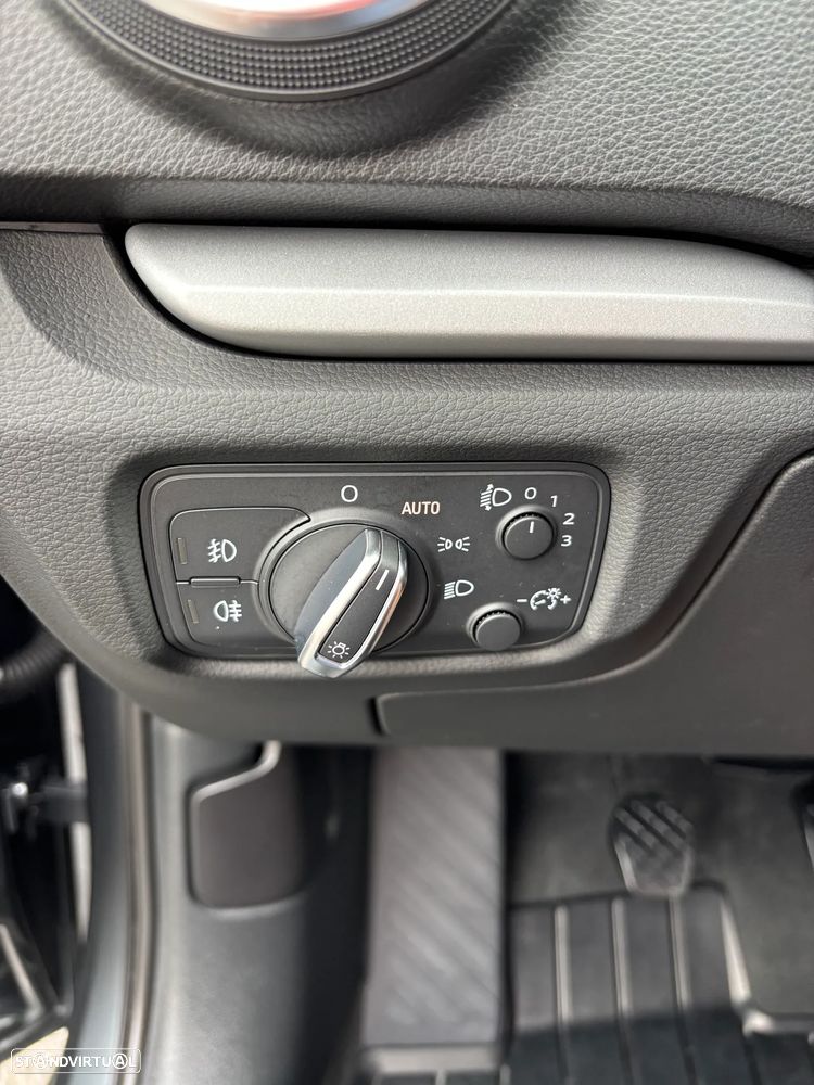 Audi A3 Sportback 1.6 TDI Advance Ultra - 27