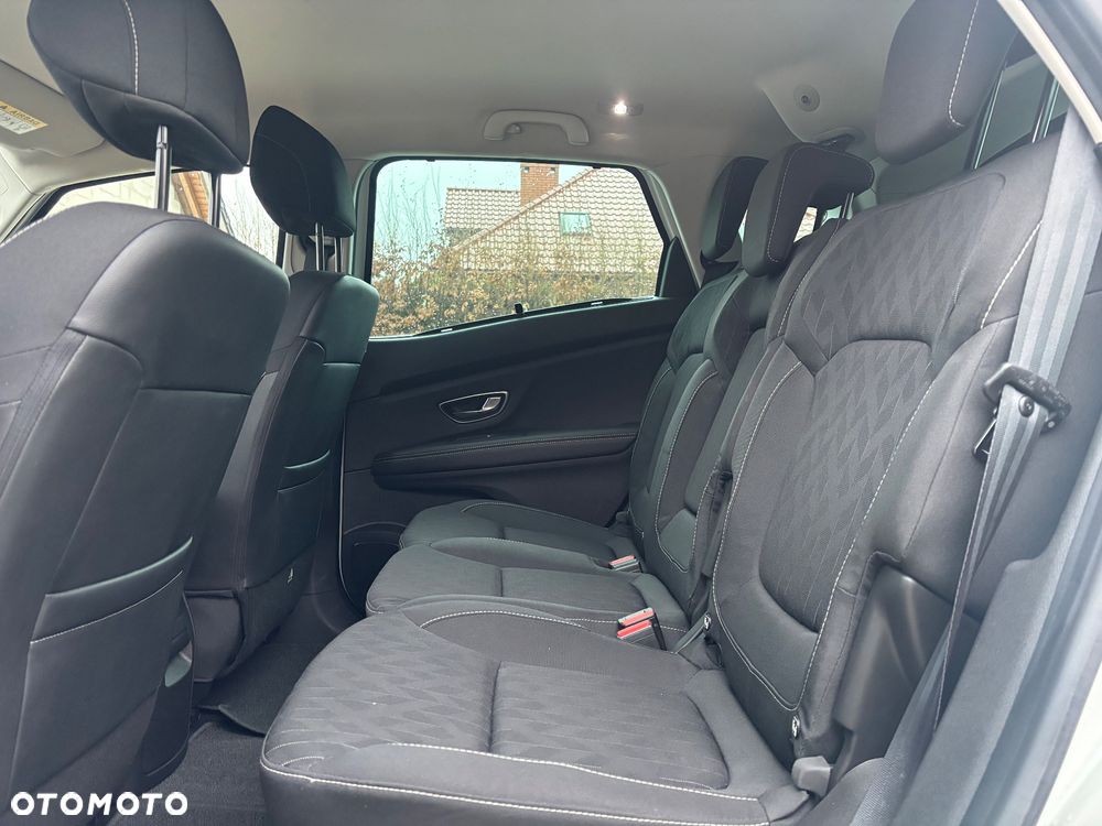 Renault Scenic ENERGY TCe 140 EDC LIMITED - 19