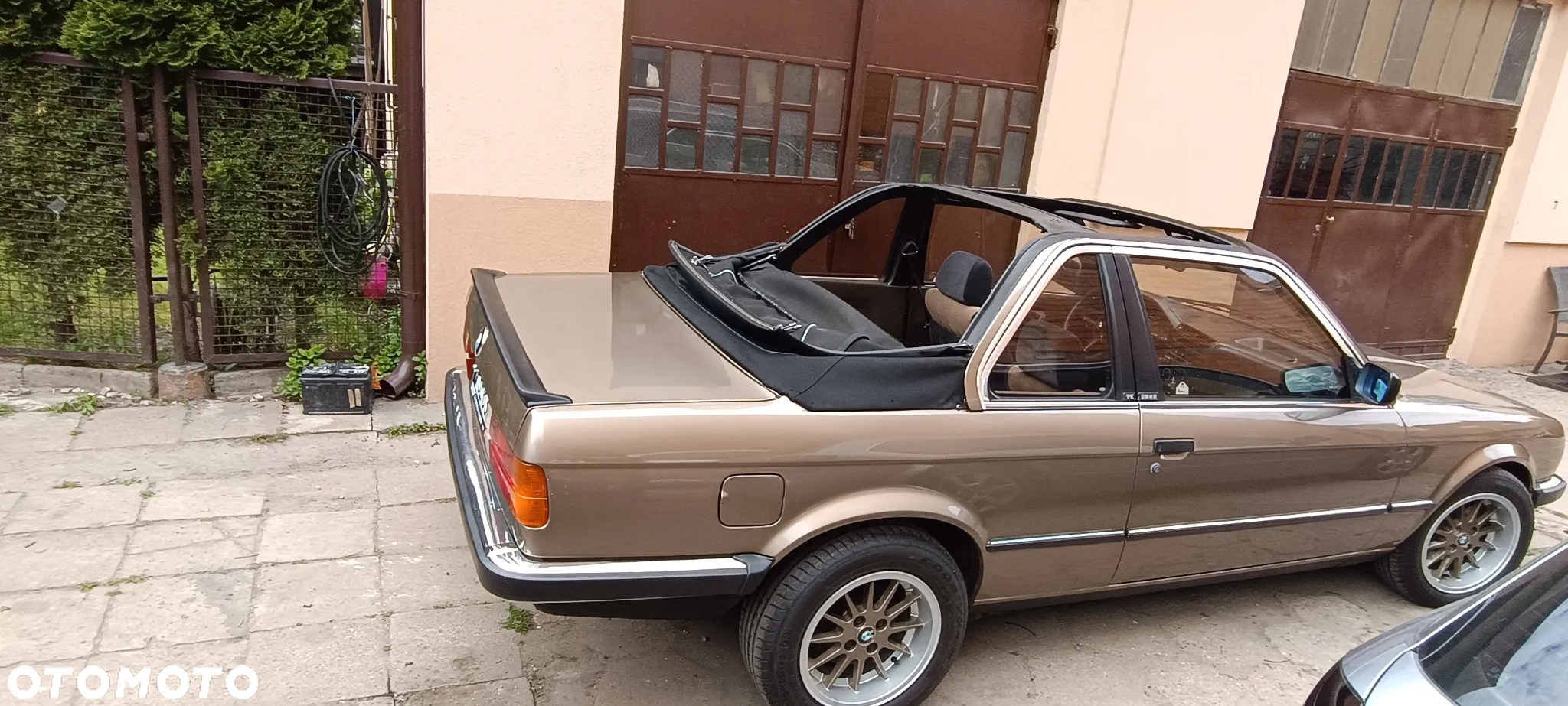 BMW Seria 3 318i - 2
