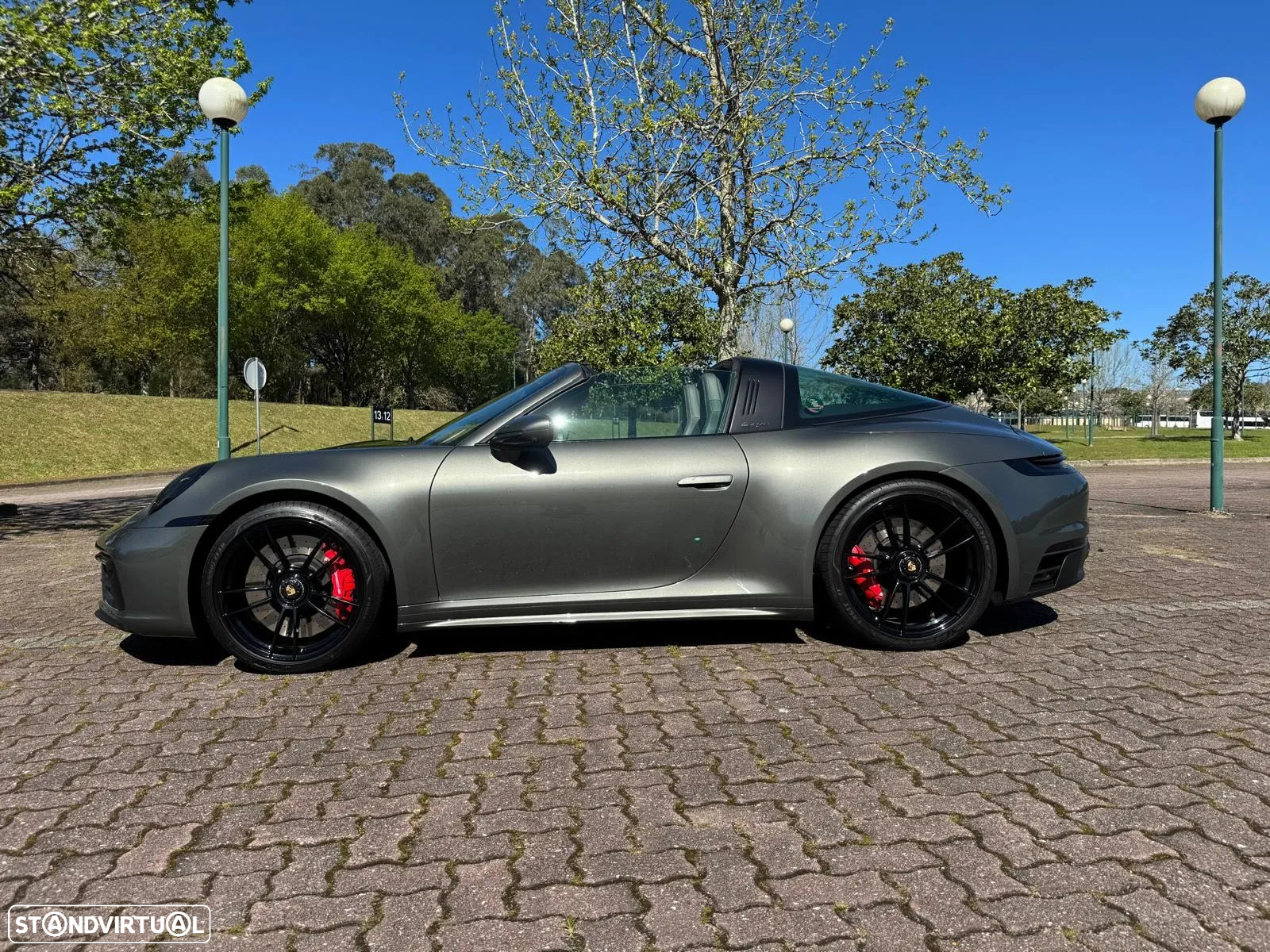 Porsche 911 (992) Targa 4 GTS PDK - 12