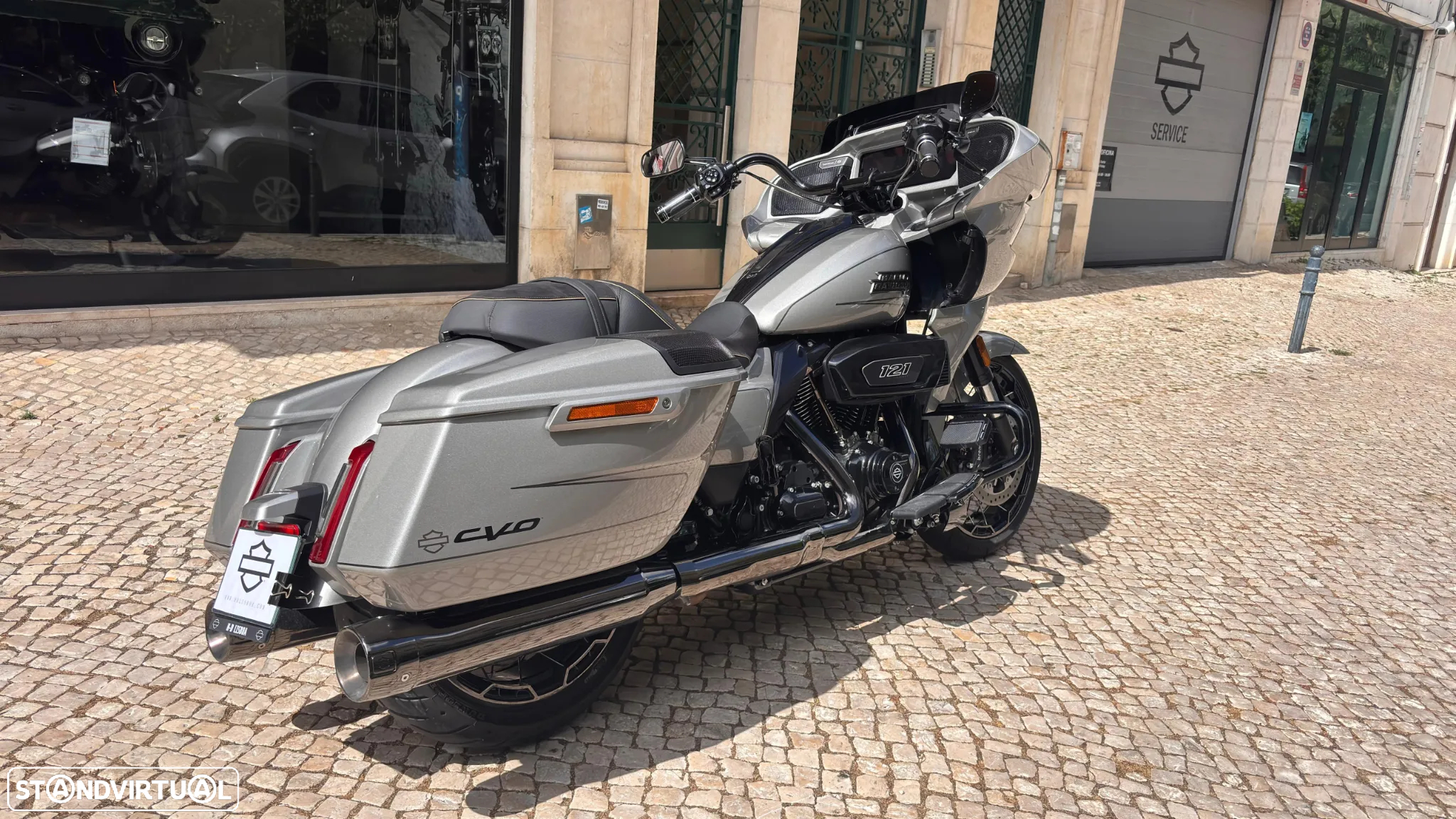 Harley-Davidson Road Road Glide CVO - 4