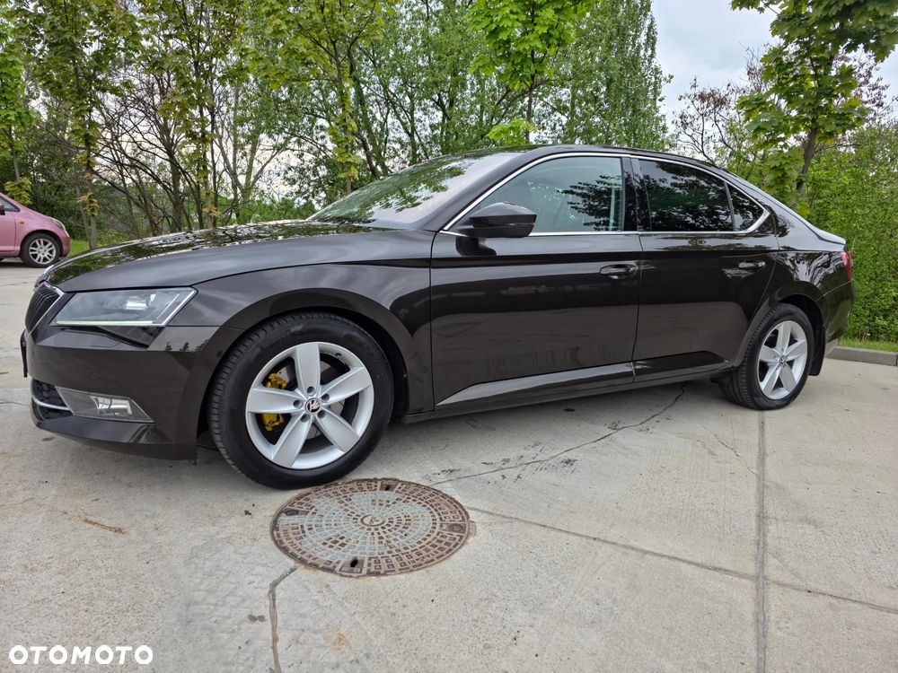 Skoda Superb 2.0 TSI Ambition DSG - 25