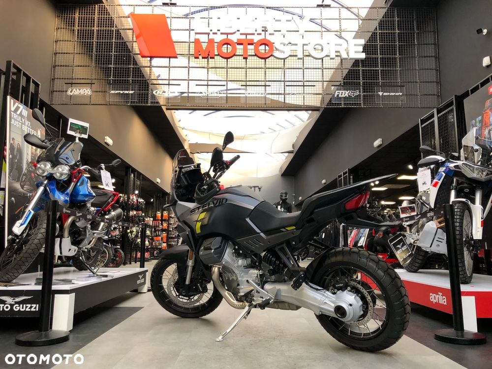 Moto Guzzi Stelvio - 4