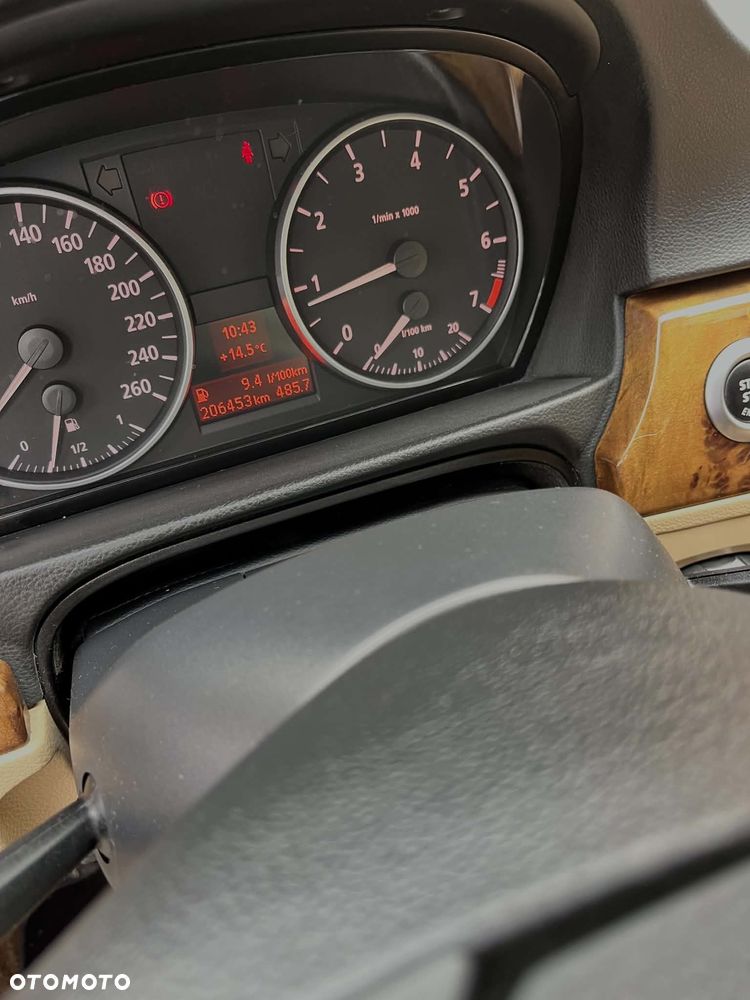 BMW Seria 3 318i - 15