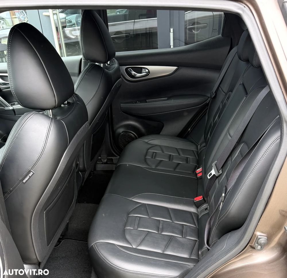 Nissan Qashqai 1.6 DCI ALL-MODE 4x4i TEKNA+ - 8