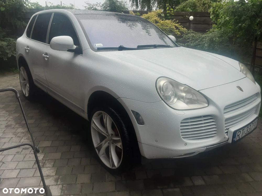 Porsche Cayenne Turbo - 19