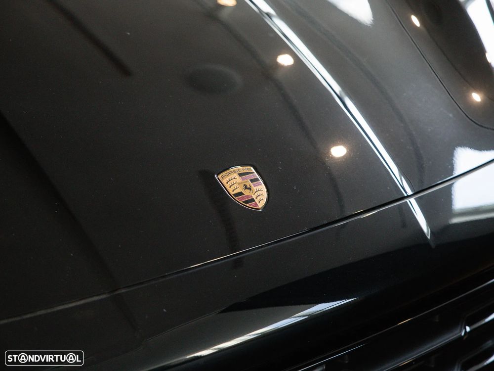 Porsche Cayenne Coupé E-Hybrid - 15
