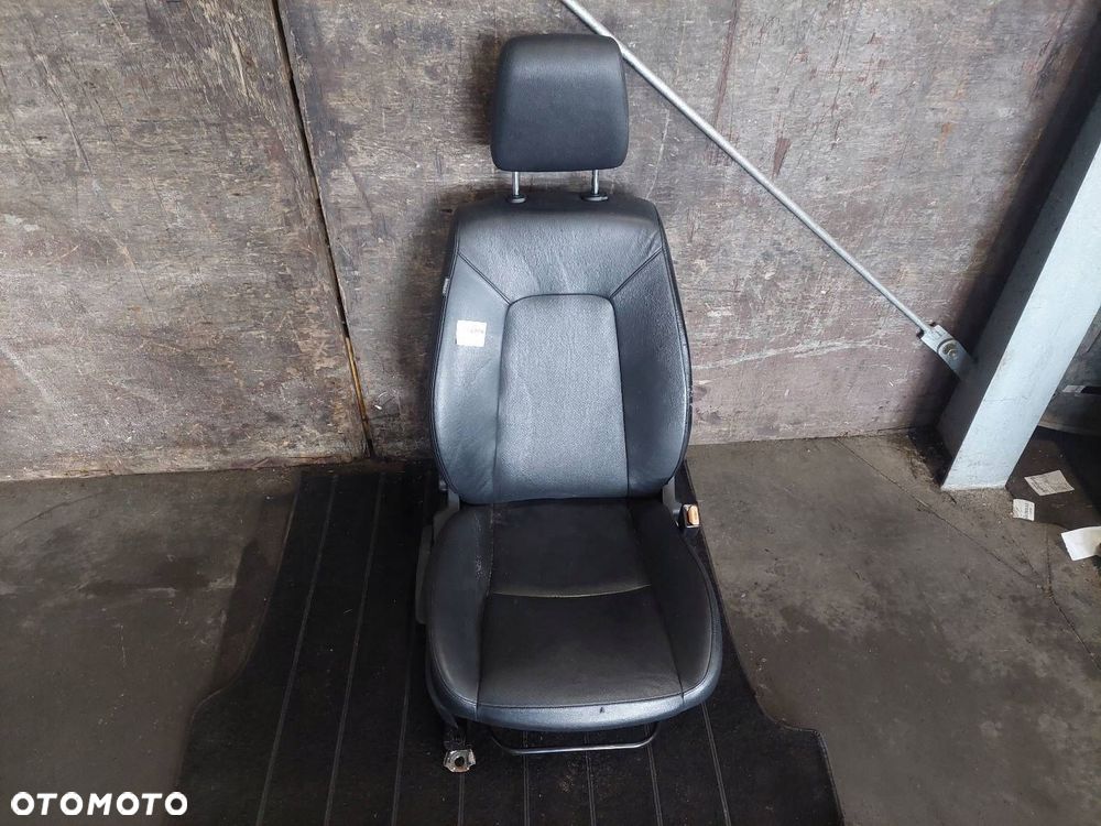 FOTEL PRAWY PRZÓD KIA CEED I LIFT MANUALNE GRZANE - 1