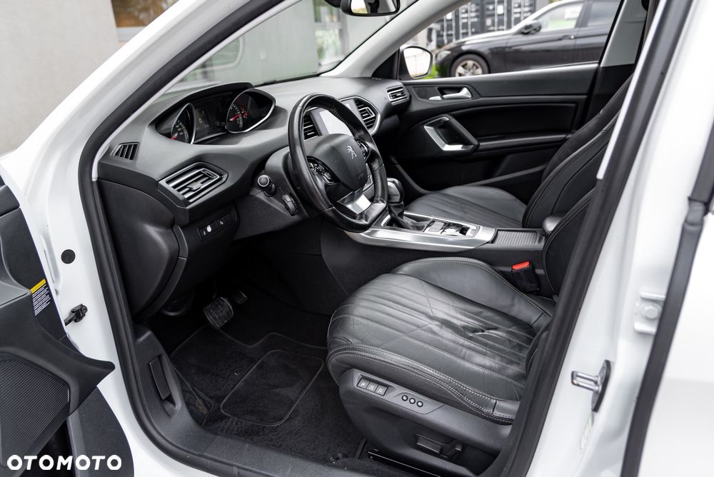 Peugeot 308 BlueHDi 150 EAT6 Stop & Start Allure - 17