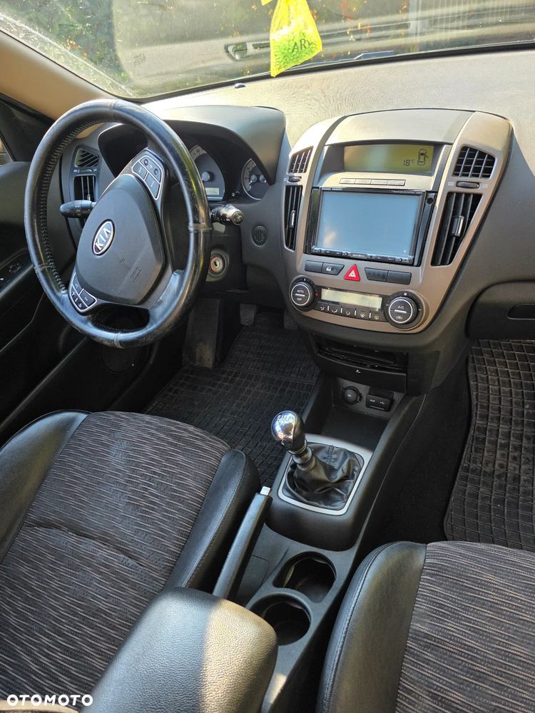 Kia Ceed 1.6 Crdi Comfort - 4
