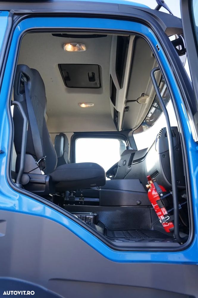 Mercedes-Benz AROCS 3336 / 6x4 / BASCULABILĂ PE 3 PĂRȚI - 5,2 M / 2x OBOANE LATERALE CU ACȚIONARE HIDRAULICĂ / CUTIE DE VITEZE AUTOMATĂ / EURO 6 - 37