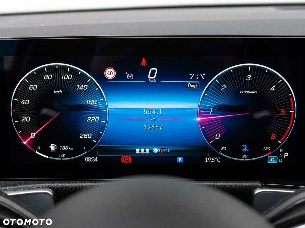 Mercedes-Benz GLB 200 d 4-Matic AMG Line 8G-DCT - 13