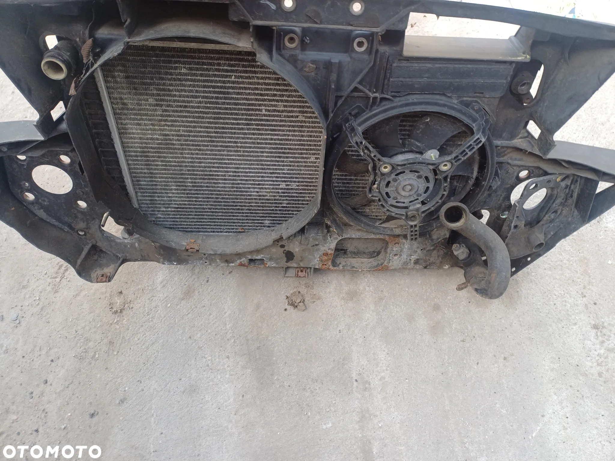 PAS PRZEDNI AUDI A6 C5 2.4 BENZYNA CHŁODNICA 4B0805594 - 5