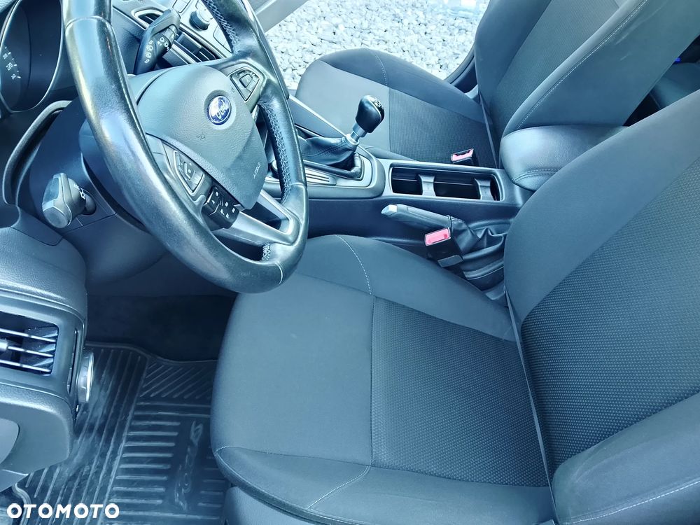 Ford Focus - 8