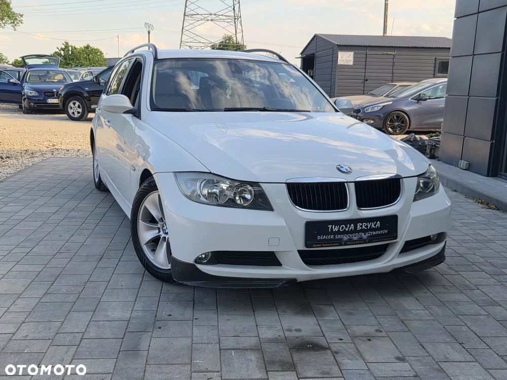 BMW Seria 3 320i - 2