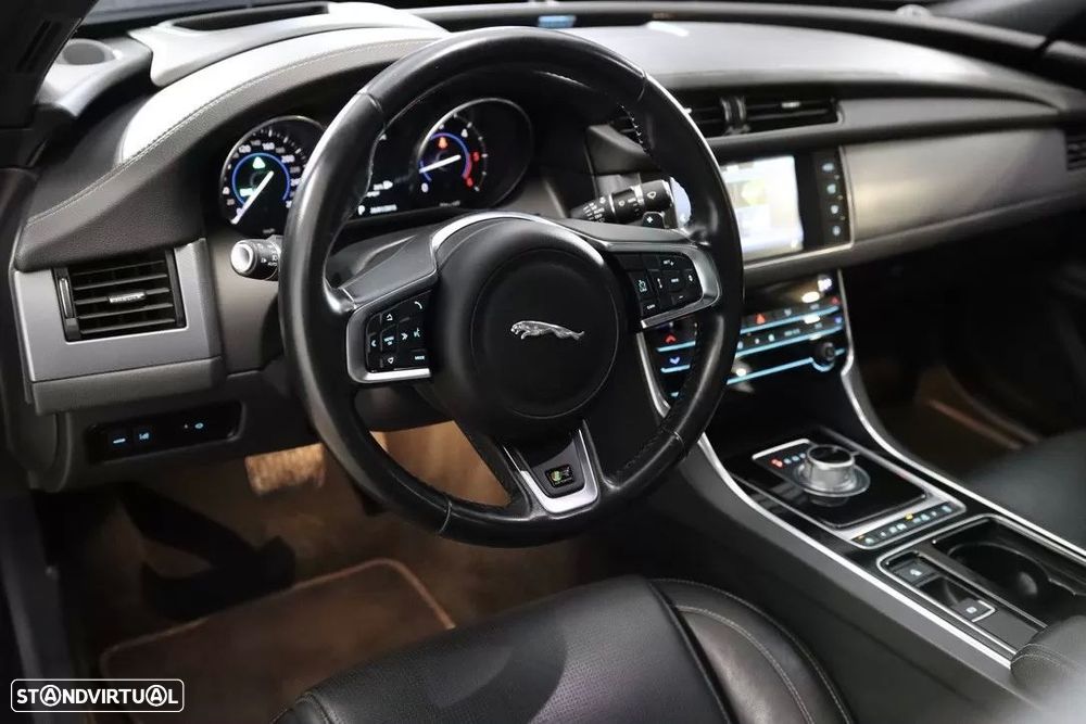 Jaguar XF 20d Aut. R-Sport - 13