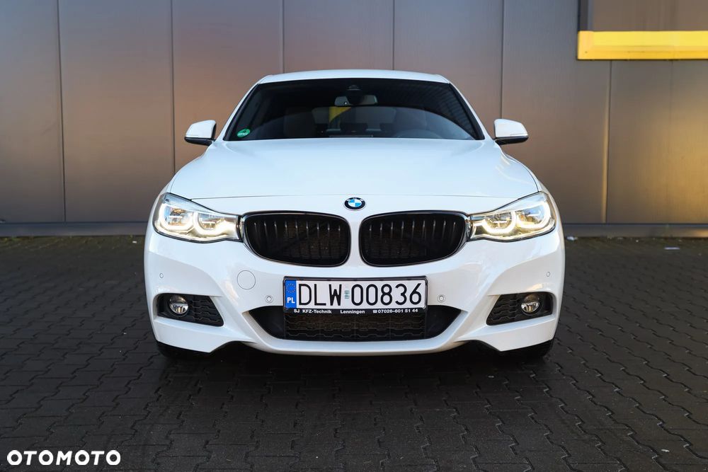 BMW Seria 3 330i M Sport Shadow sport - 12