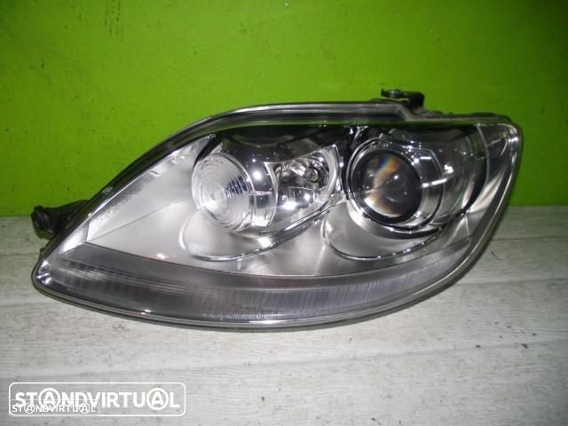 Farol Xénon Esquerdo Volkswagen Golf Plus - 2005 / 2009 - F1067 - 1