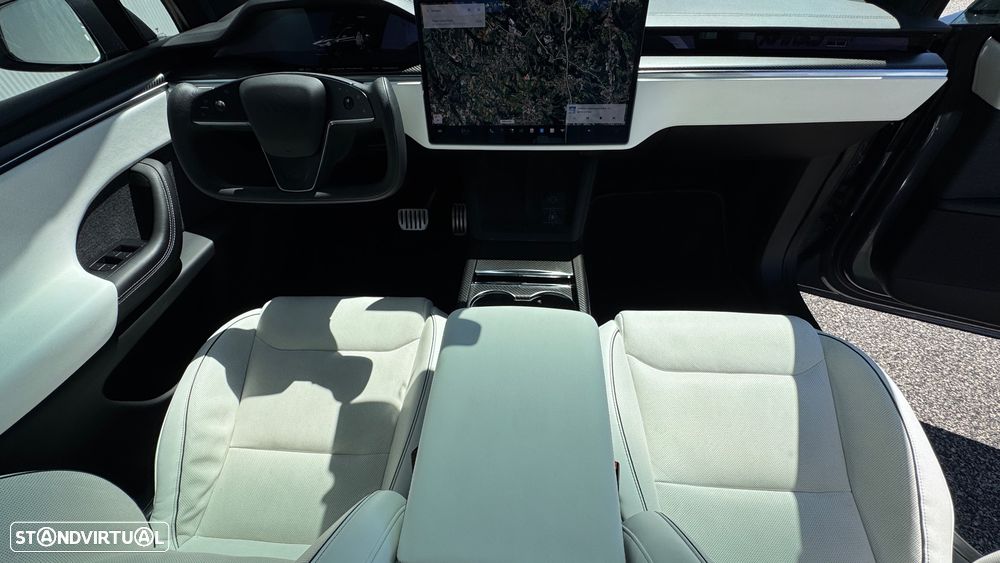Tesla Model X Plaid AWD - 28