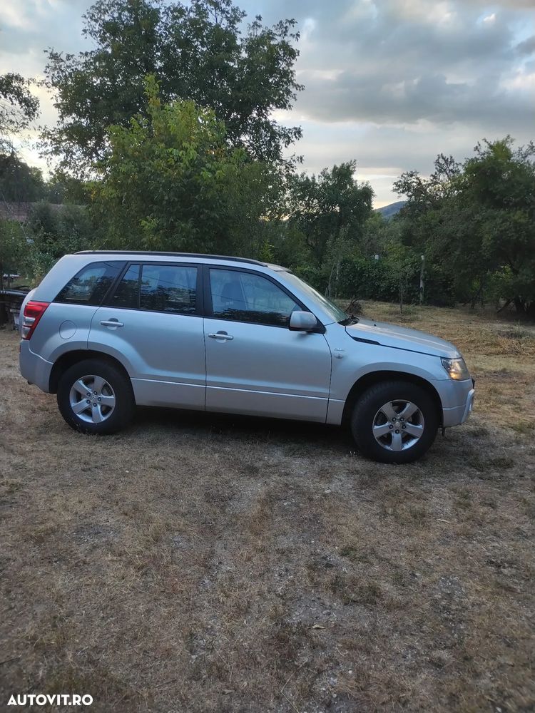 Suzuki Grand Vitara 1.9 DDIS JLX - 2