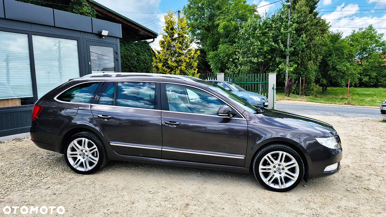 Skoda Superb 2.0 TSI Business DSG - 12
