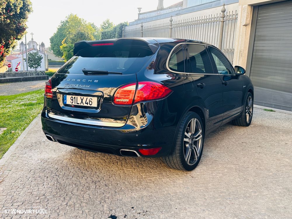 Porsche Cayenne S - 15