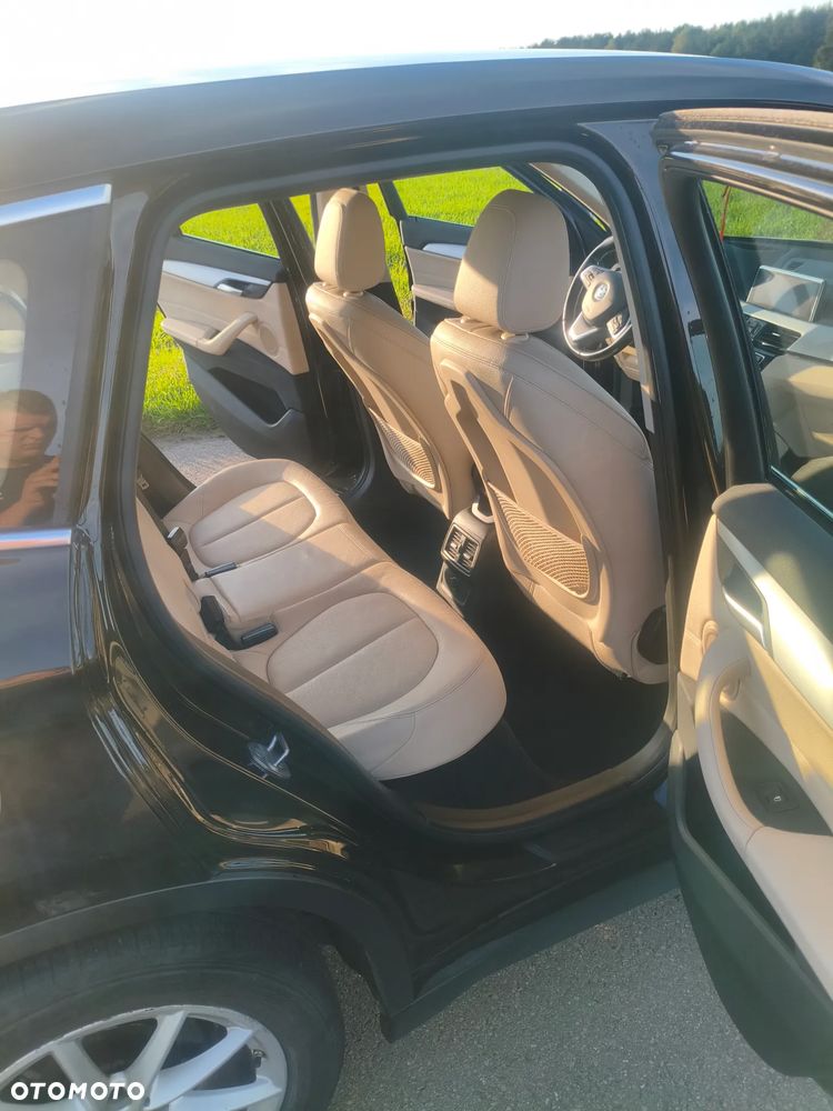 BMW X1 sDrive18d Sport Line - 25