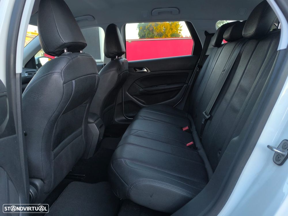 Peugeot 308 BlueHDi FAP 120 Stop & Start Active - 31