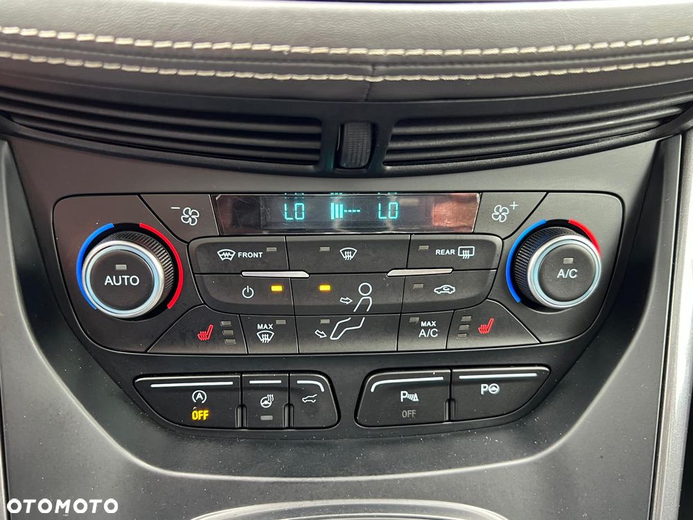 Ford Kuga 2.0 TDCi 4x4 Vignale - 17