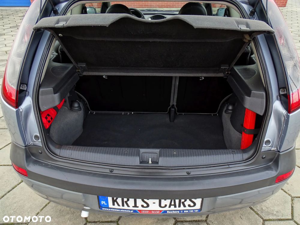 Opel Corsa 1.2 16V Comfort - 10