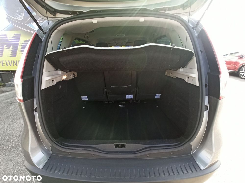 Renault Scenic - 9
