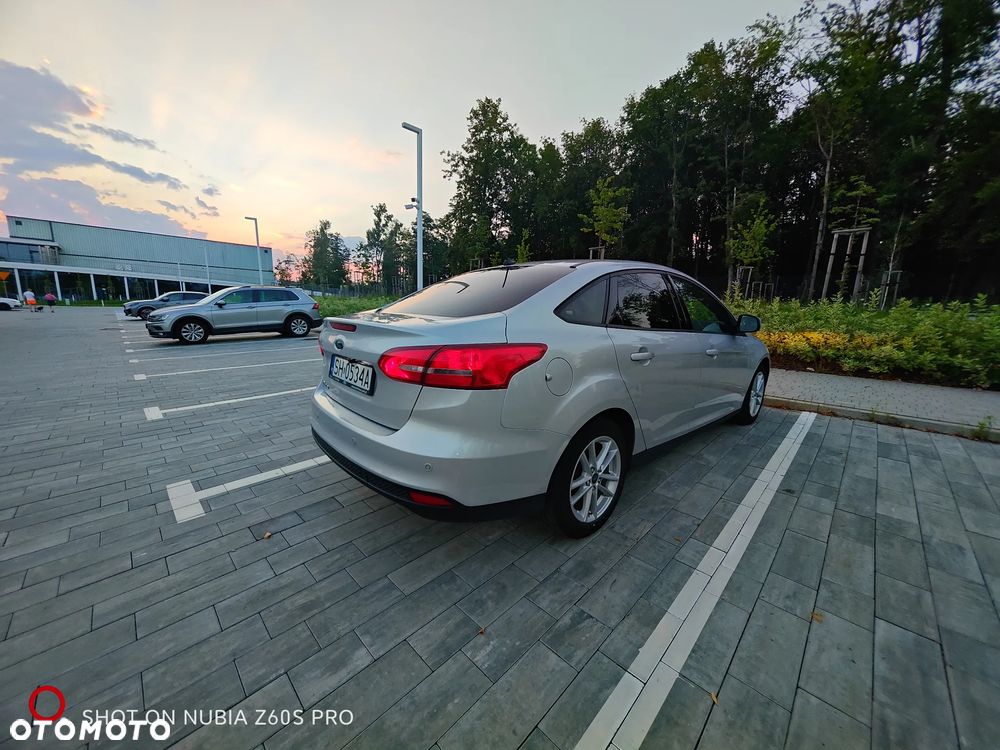 Ford Focus 1.6 SYNC Edition - 8