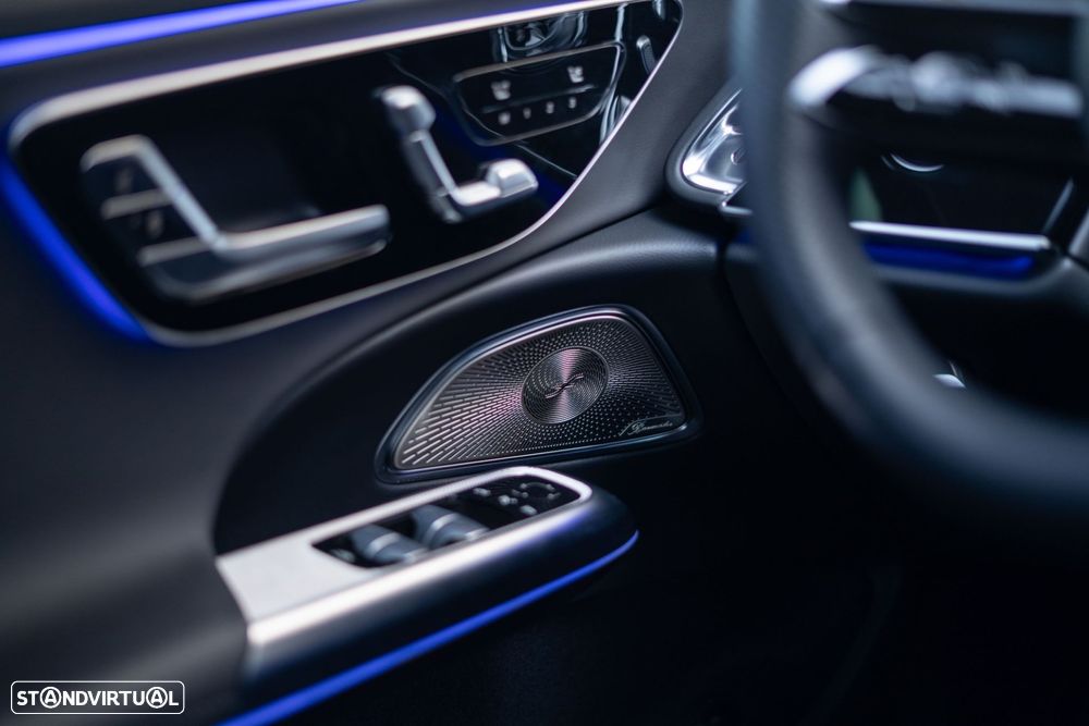 Mercedes-Benz E 300 e Station - 43