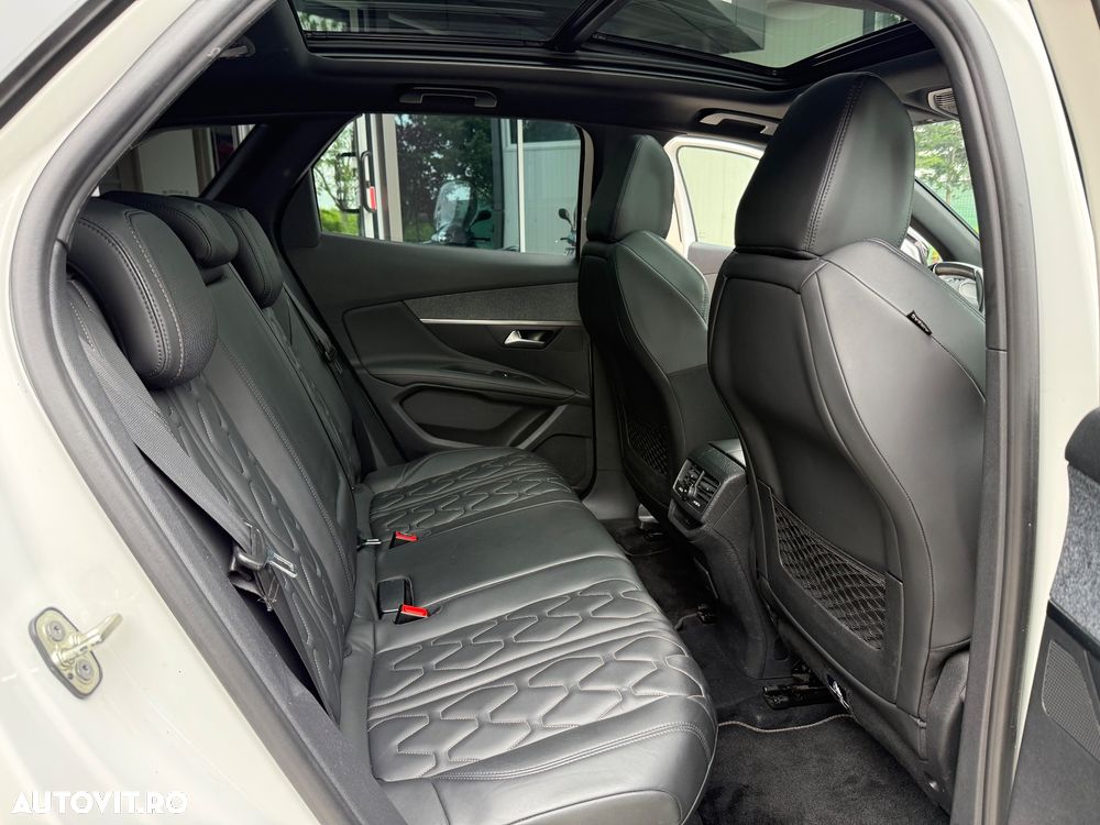 Peugeot 3008 1.2 PureTech Turbo S&S EAT6 GT-Line - 36