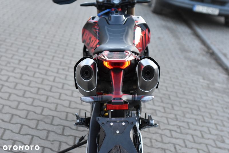 Ducati Hypermotard - 17