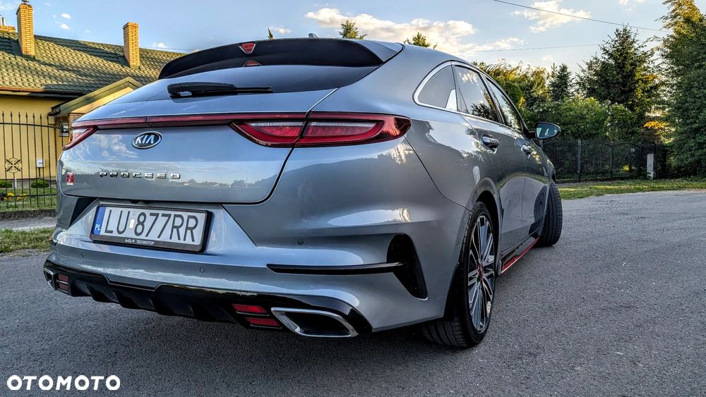 Kia ProCeed - 8